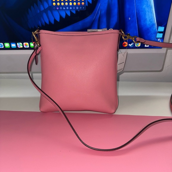 Coach Bubblegum knit messenger bag - Picture 2 of 9